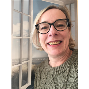 monique 50 we kunnen onze hoogbegaafdheid niet veranderen maar wel de manier waarop we daarmee omgaan.