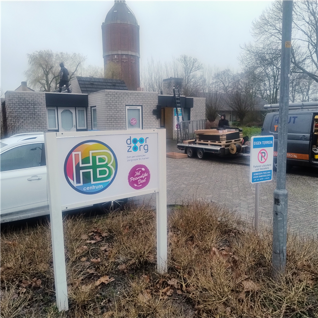 ons centrum krijgt vandaag nieuwe zonnepanelen